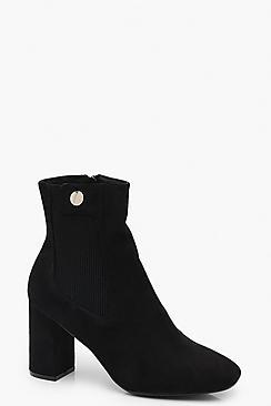 Boohoo Button Detail Block Heel Shoe Boots