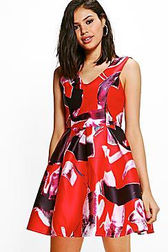 Boohoo Ashleigh Floral Print Shift Dress