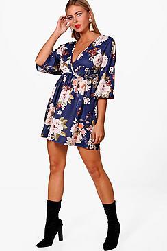 Boohoo Lucie V Neck Kimono Shape Smock Dress