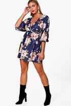Boohoo Lucie V Neck Kimono Shape Smock Dress