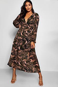Boohoo Palm Print Chiffon Maxi Dress