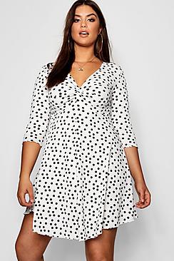 Boohoo Plus Spotty Rib Twist Skater Dress