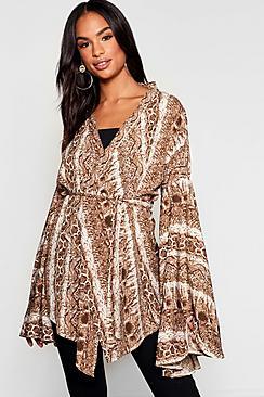 Boohoo Tall Snake Print Wrap Kimono