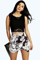 Boohoo Polly Monochrome Floral Print Skort