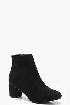 Boohoo Wide Fit Block Heel Shoe Boots