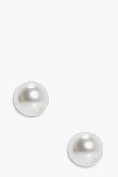 Boohoo Heidi Pearl Look Stud Earrings
