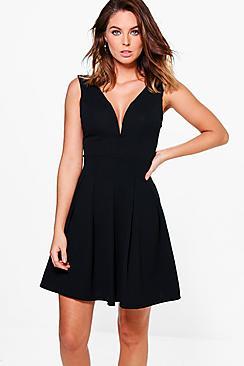 Boohoo Alessia Low Cut Pleated Skater Dress