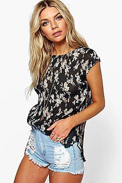 Boohoo Beci Pleated Floral Sleeveless Top