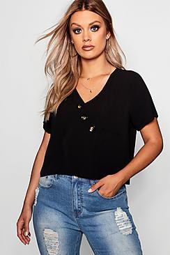 Boohoo Plus Amelia Woven Horn Button Top
