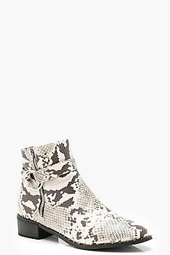 Boohoo Snake Zip Side Chelsea Boots