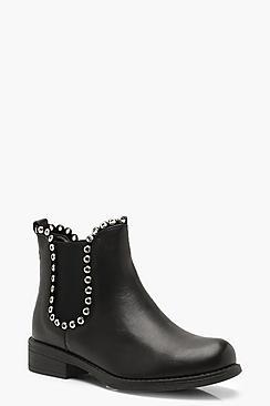 Boohoo Flat Heel Chelsea Boots With Eyelets