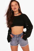Boohoo Molly Mid Rise Fray Hem Denim Hot Pants