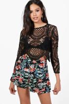 Boohoo Holly Crochet Lace Zip Back Crop Top Black
