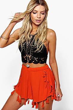 Boohoo Lyndasy Tassel Trim Woven Shorts