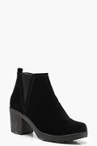 Boohoo Chunky Cleated V Detail Suedette Chelsea Boots