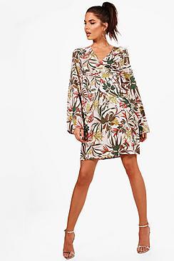 Boohoo Tall Kaylee Palm Print Wrap Kimono Dress