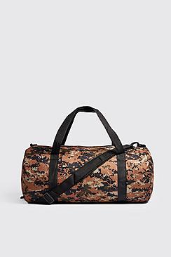 Boohoo Pixel Camo Barrel Bag
