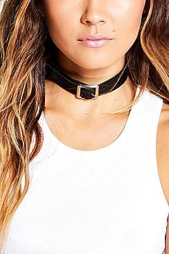 Boohoo Amber Pu Belt Buckle Style Choker