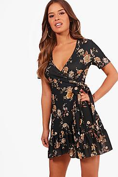 Boohoo Petite Beth Floral Tea Dress