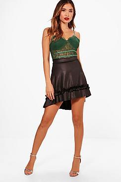 Boohoo Liz Ruffle Front Dipped Hem Wet Look Mini Skirt