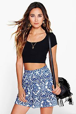 Boohoo Lana Porcelain Print Flippy Shorts