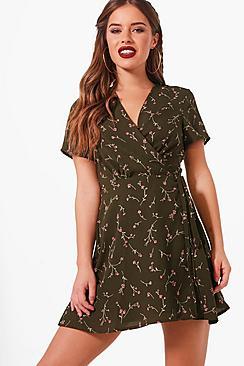 Boohoo Petite Ditsy Floral Wrap Dress