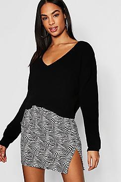 Boohoo Tall V Neck Fisherman Crop Jumper