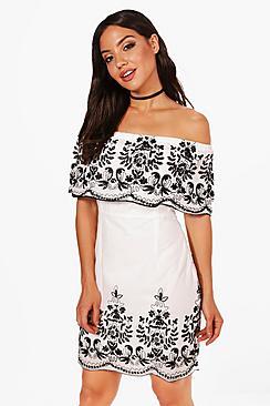 Boohoo Charly Embroidered Hem Bodycon Dress