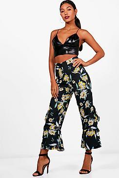 Boohoo Mia Floral Ruffle Side Woven Wide Leg Trousers