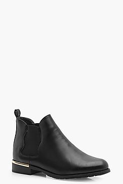 Boohoo Lola Scallop Edge Chelsea Boot