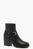 Boohoo Quilted Harness Strap Hiker Boots