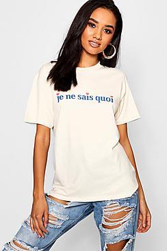 Boohoo Petite Je Ne Se Quoi Slogan T-shirt