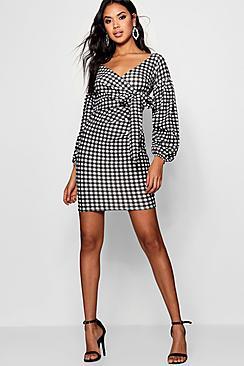 Boohoo Gingham Ruffle Sleeve Bodycon Dress