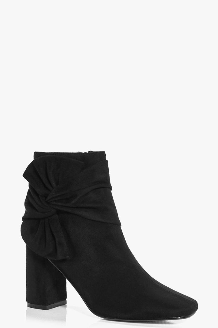 Boohoo Scarlet Wrap Side Block Heel Boot Black