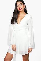 Boohoo Kristen Pleated Flared Sleeves Skater Dress