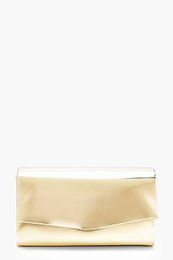 Boohoo Structured Metallic Clutch With Chain