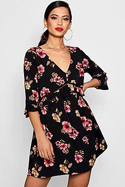Boohoo Sasha Floral Print Ruffle Smock Dress