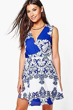 Boohoo Maddison Cross Over Printed Dress