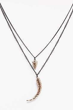 Boohoo Layered Dented Metal Pendant Necklace