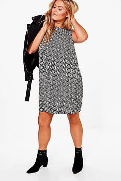 Boohoo Plus Lisa Mono Printed Shift Dress