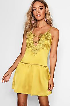 Boohoo Rosaline Crochet Plunge Shift Dress
