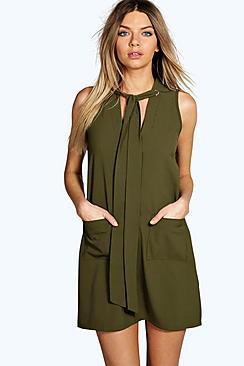 Boohoo Belinda Plunge Tie Neck Woven Shift Dress