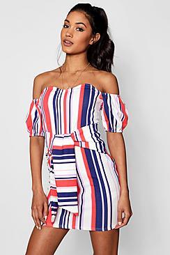 Boohoo Jenny Lace Up Front Bodycon Dress