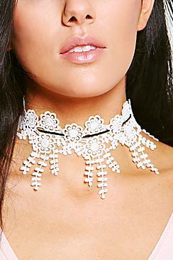 Boohoo Ella Delicate Crotchet Skinny Cord Choker