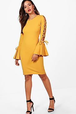 Boohoo Louise Fluted Sleeve Dress
