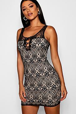 Boohoo Savannah Lace Eyelet Detail Bodycon Dress