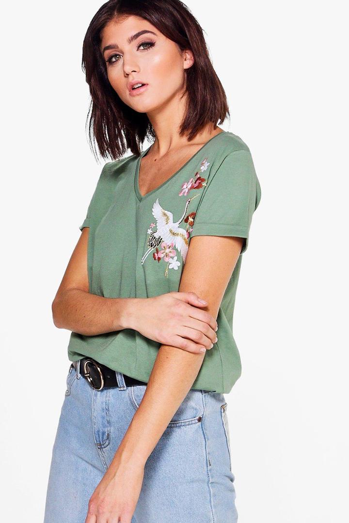 Boohoo Tia V Neck Embroidered Tee Khaki