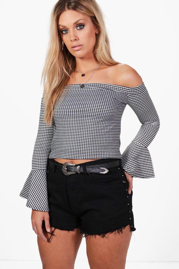 Boohoo Plus Diana Studded Ripped Denim Short Black