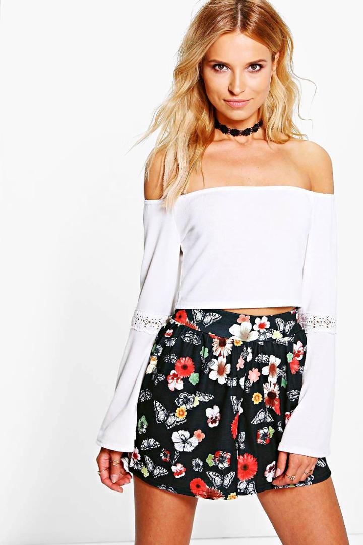 Boohoo Mona Butterfly Print Flippy Shorts Black