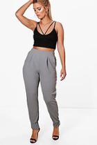 Boohoo Plus Formal Pleated Cuff Trouser